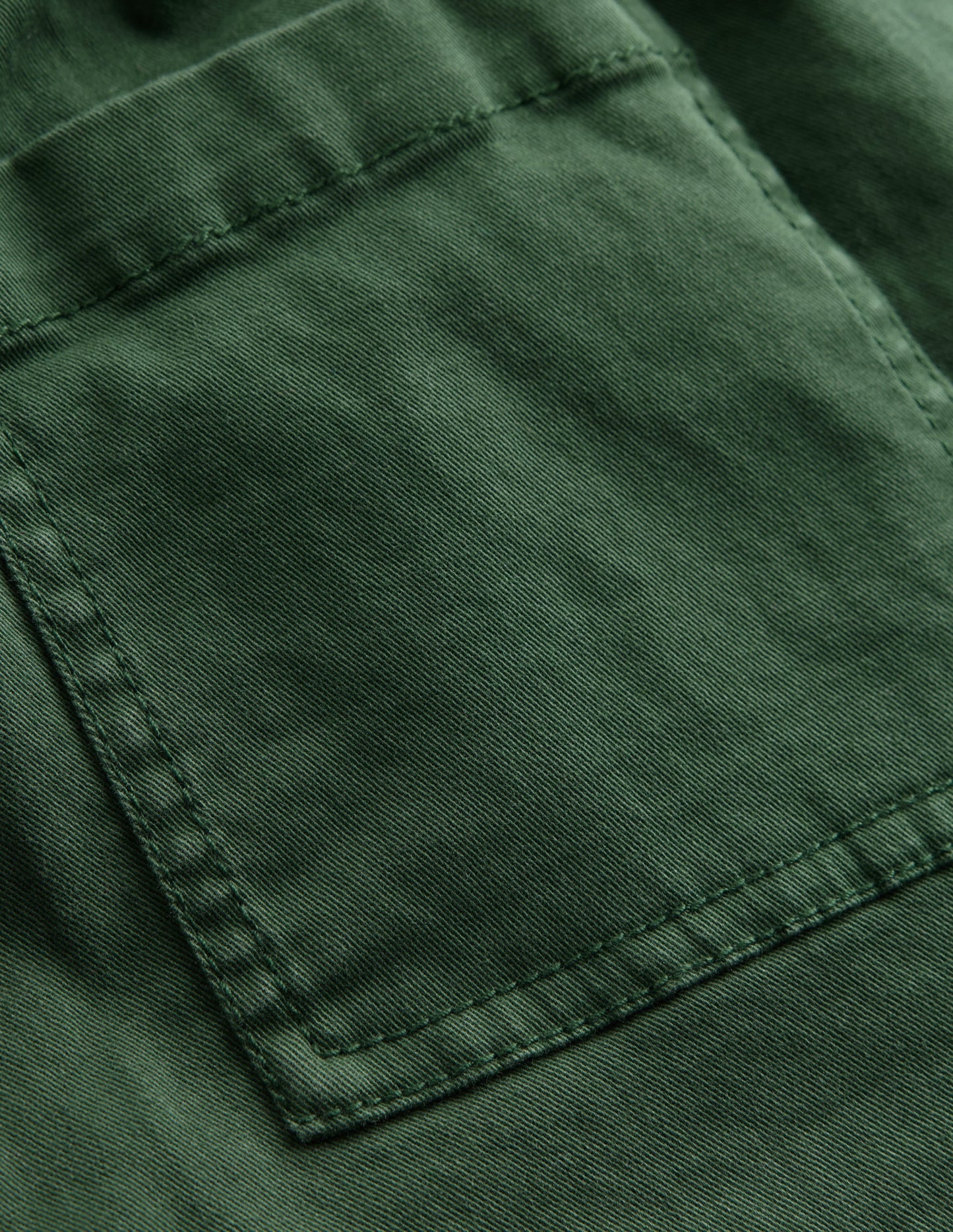 Easy Straight Chinos-Pineneedle