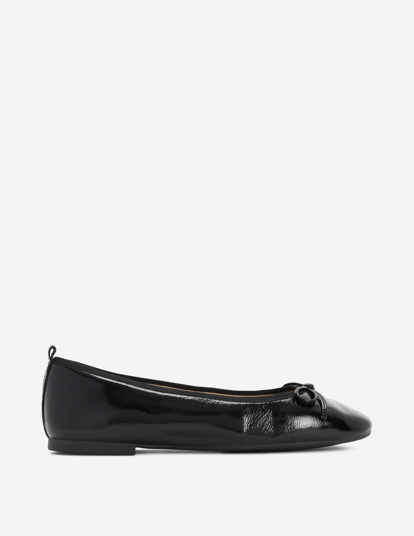 Patti Round Toe Ballet Flats-Black