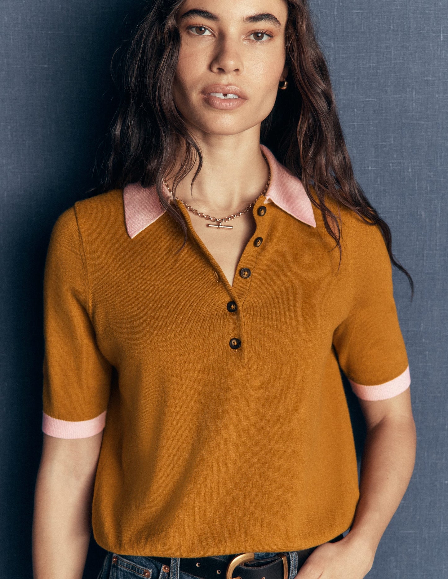 Collared Knitted T-shirt-Toffee Brown