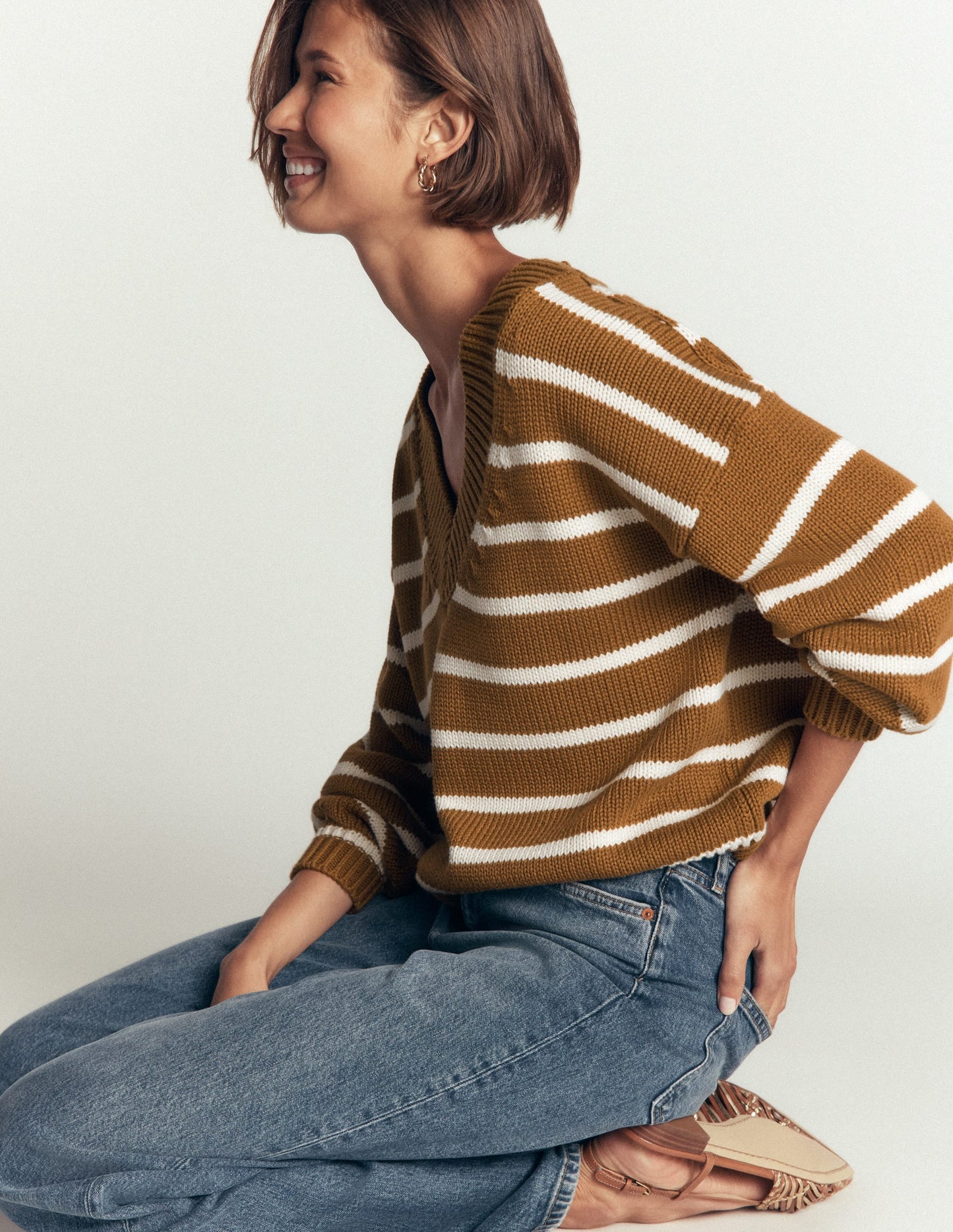 Lucy Cotton V-neck Jumper-Gingerbread, Ivory