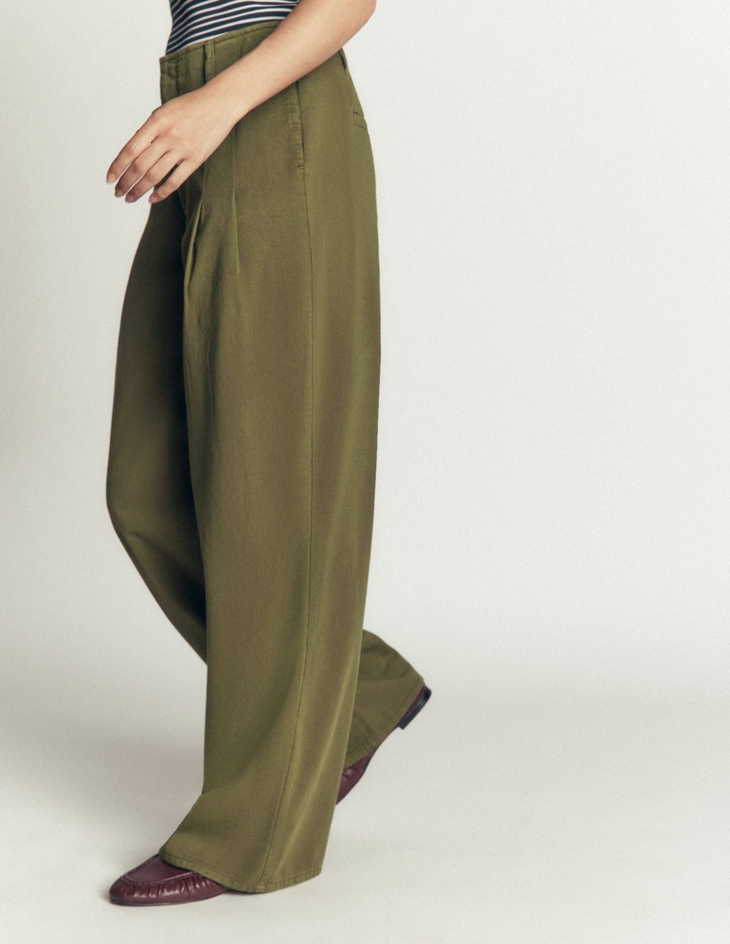 Mayfair Pleat Detail Trousers-Woodland Green