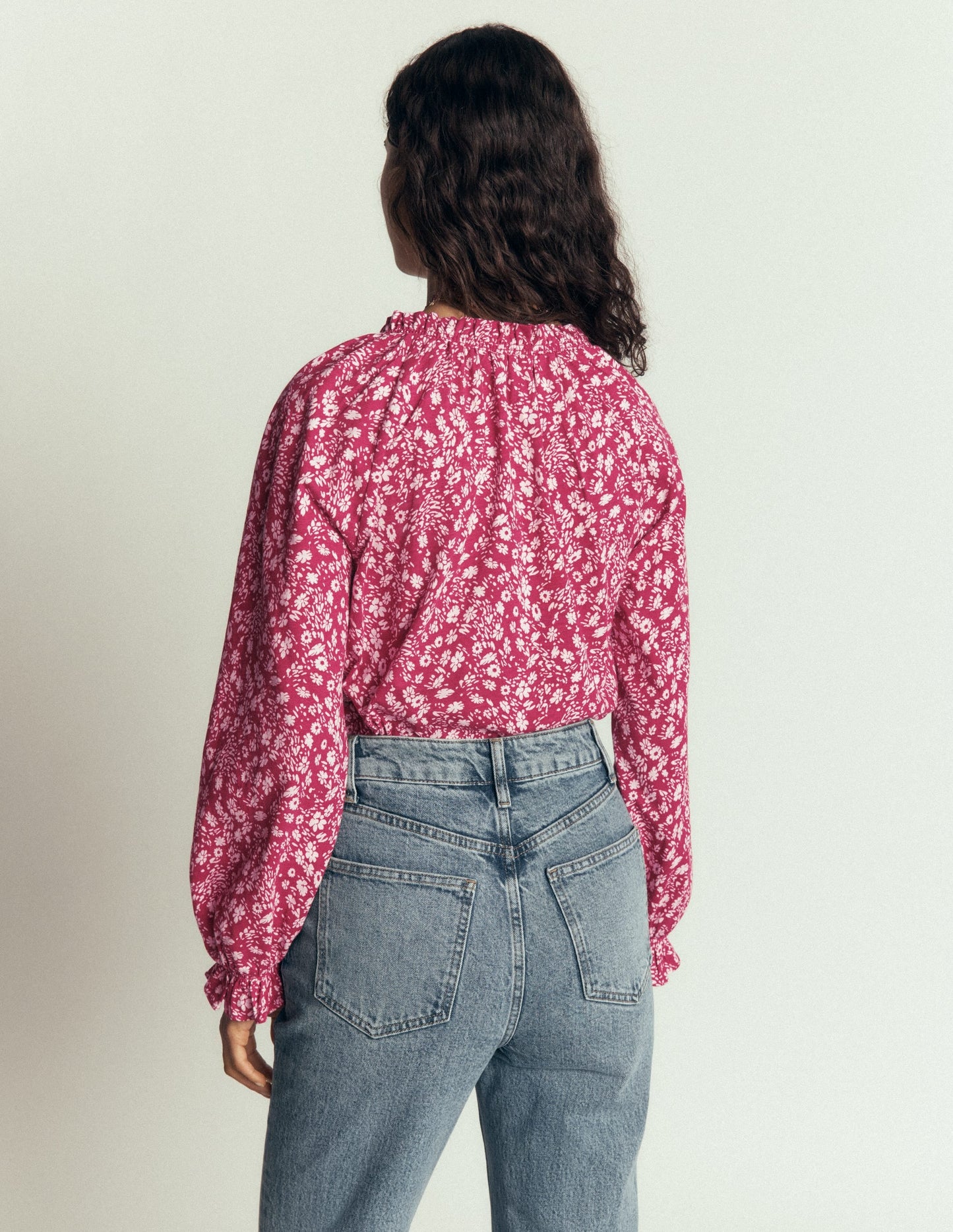 Pia Ruffle Detail Top-Red Bud, Scattered Flora