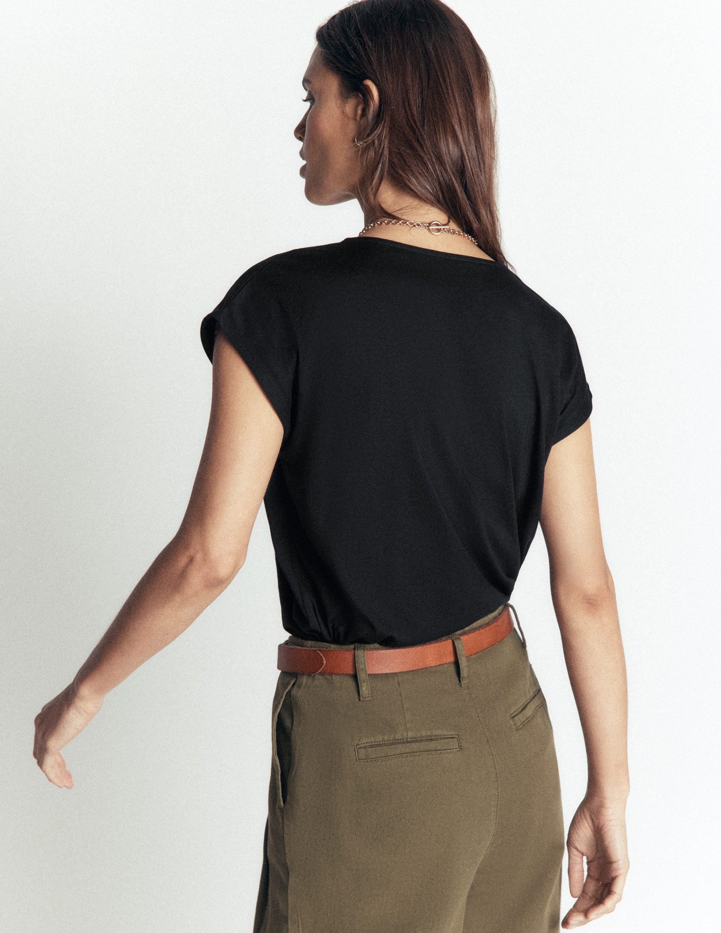Supersoft V-neck T-shirt-Black
