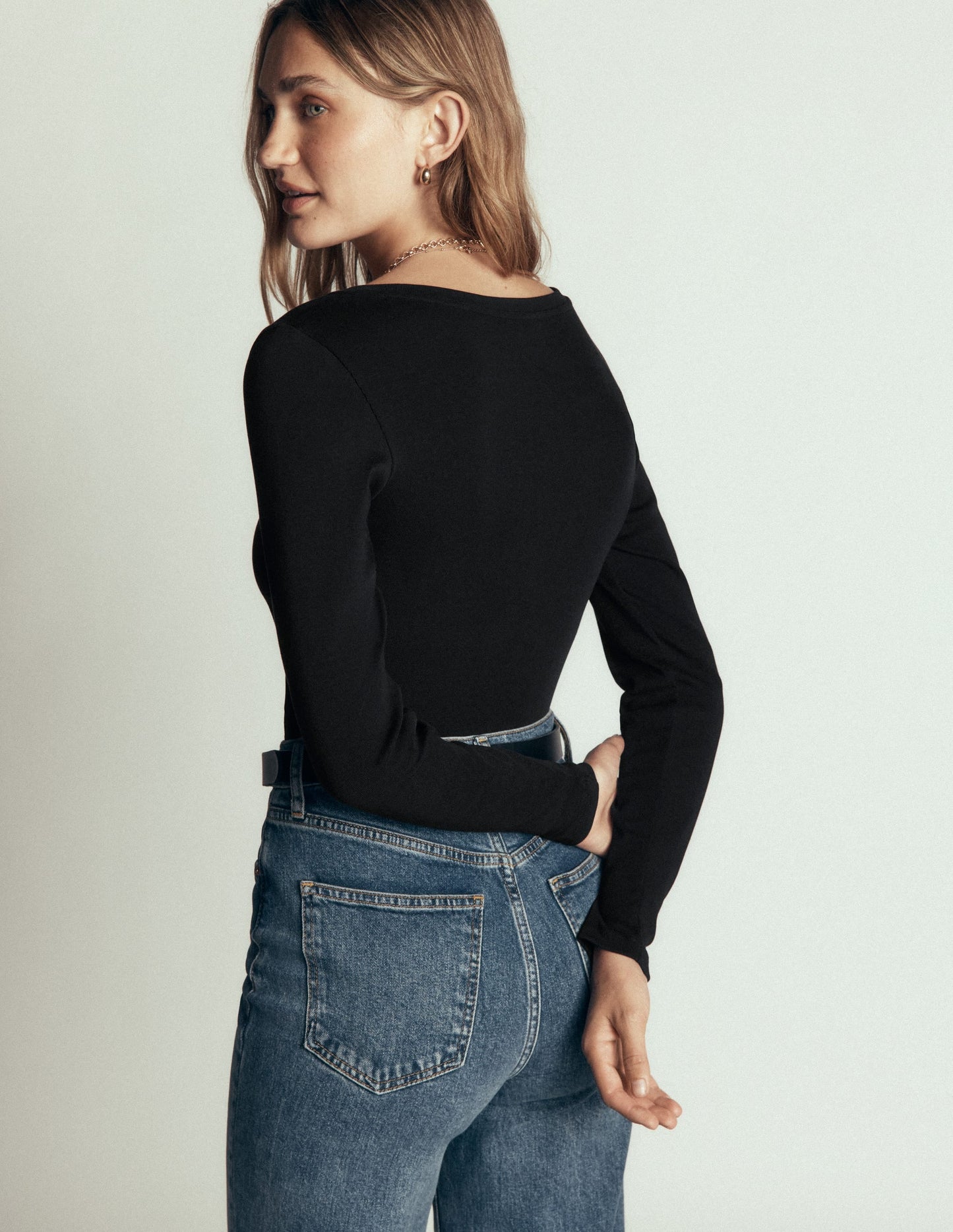 Annie Essential V Neck Top-Black