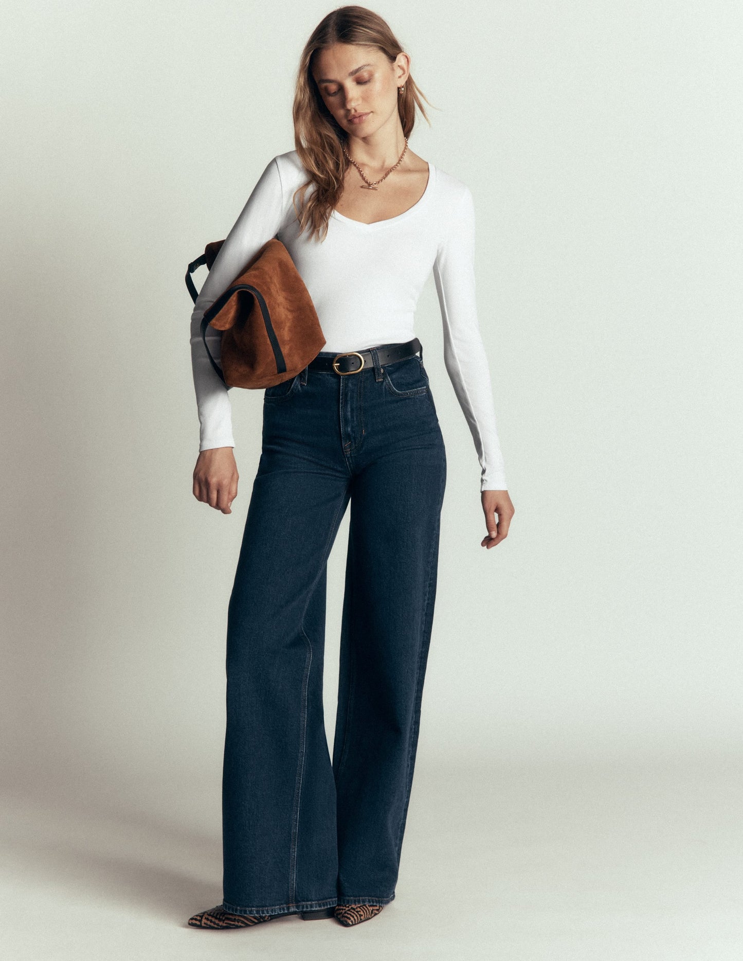 Annie Essential V Neck Top-White