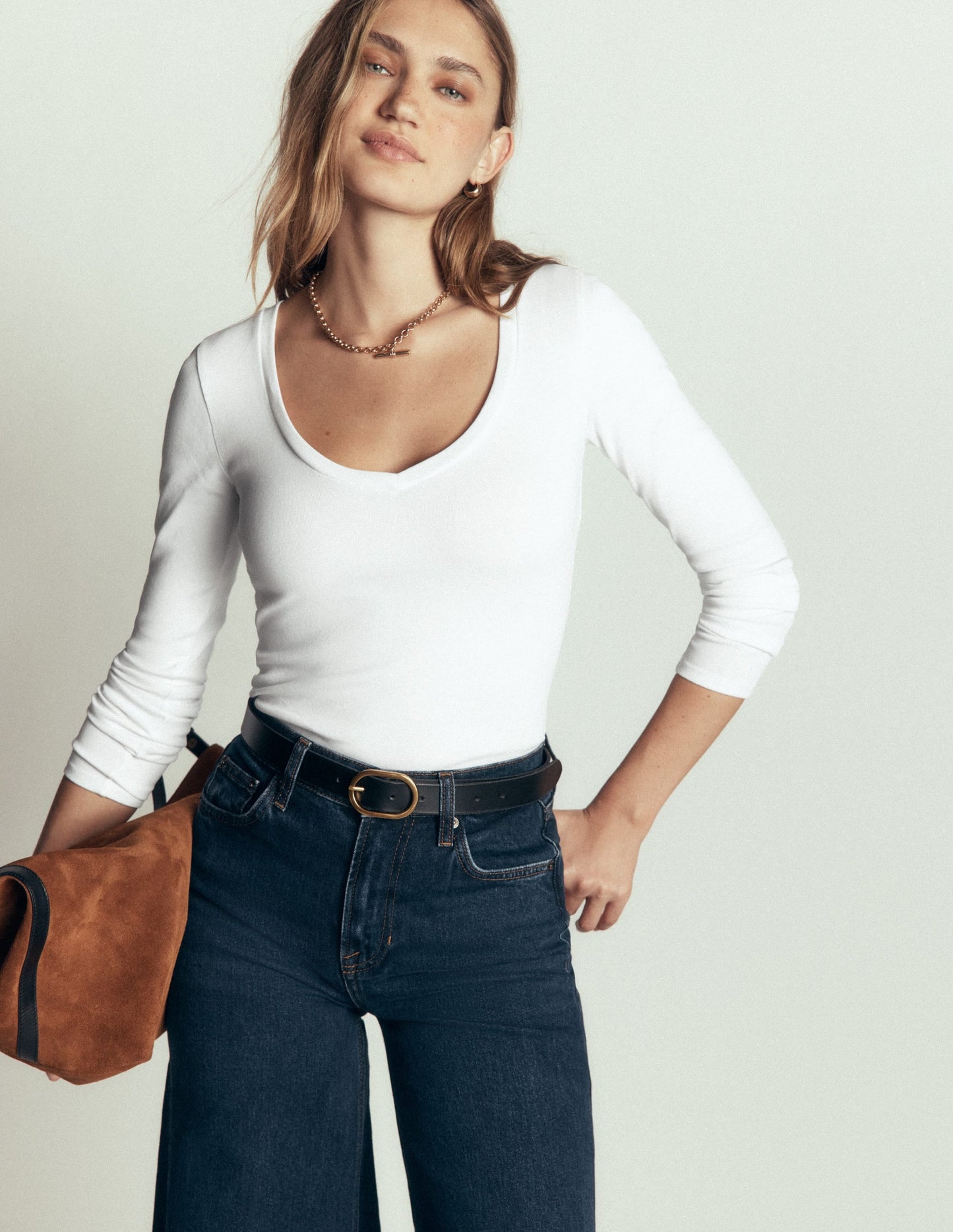 Annie Essential V Neck Top-White