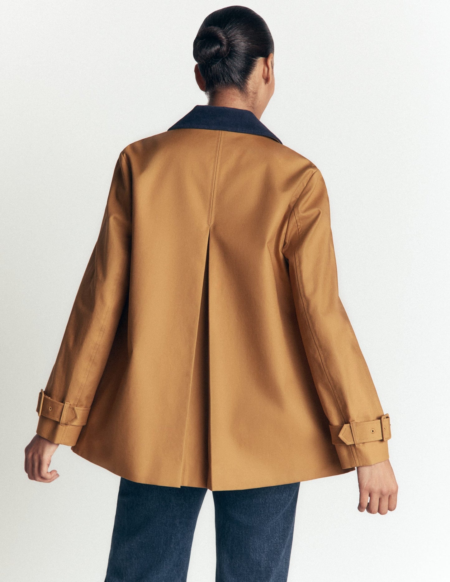 Swing Box Short Trench-Camel