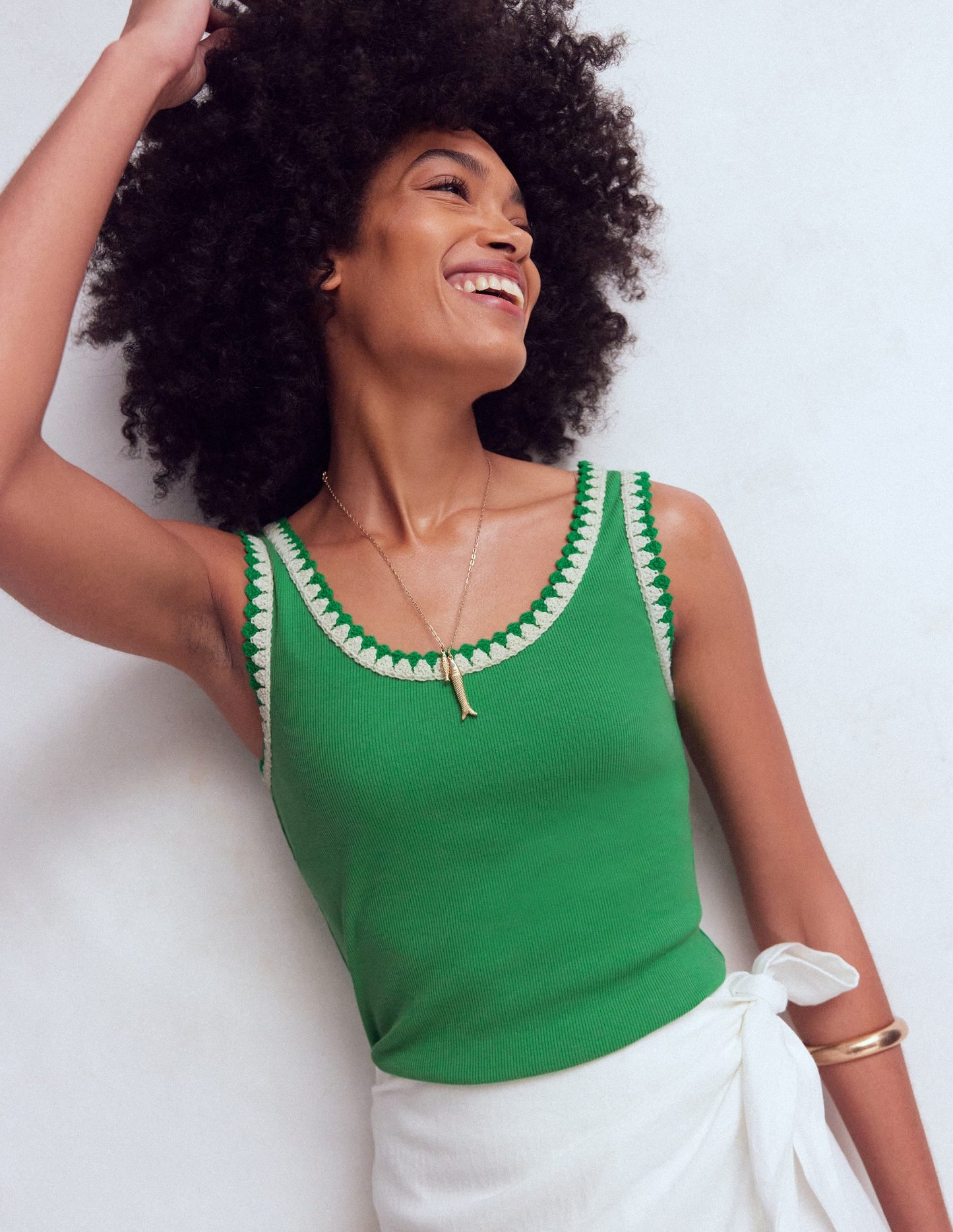 Maddie Trim Detail Vest-Shamrock Green