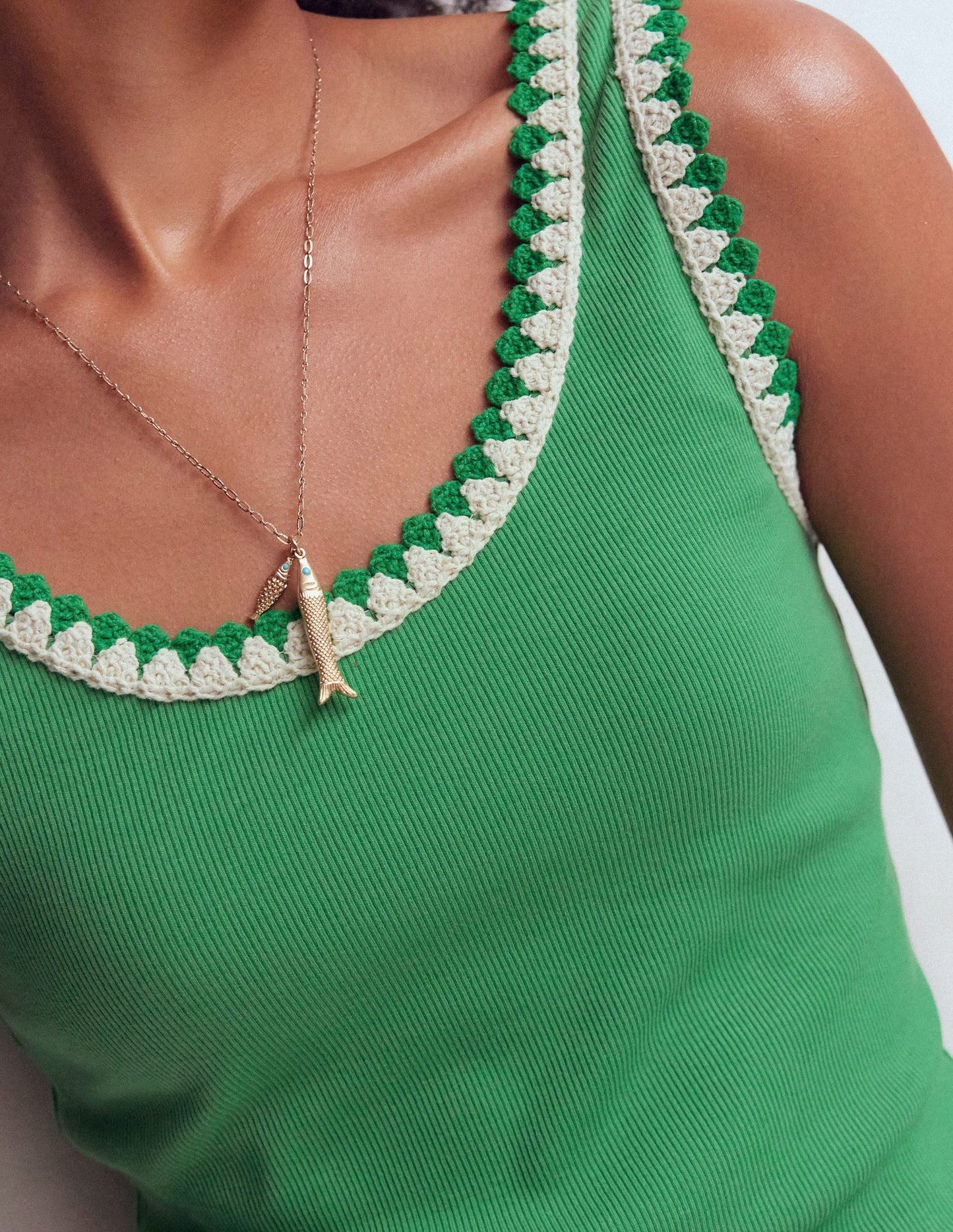 Maddie Trim Detail Vest-Shamrock Green