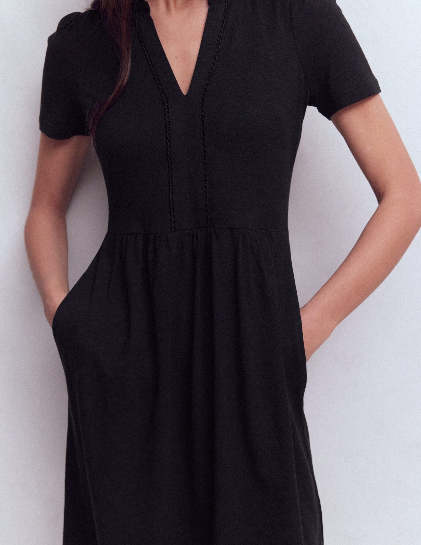 Naomi Short Sleeve Dress-Black