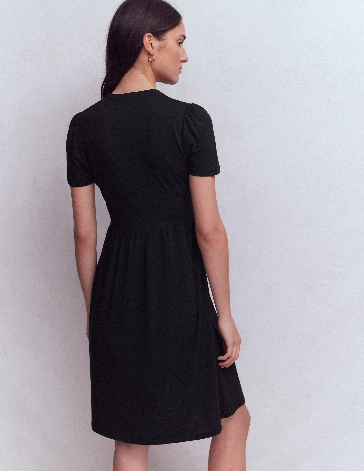 Naomi Short Sleeve Dress-Black