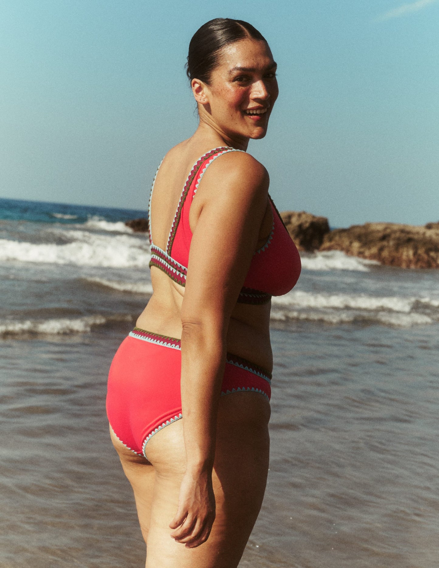 Porto V-neck Bikini Top-Rosy, Embroidery