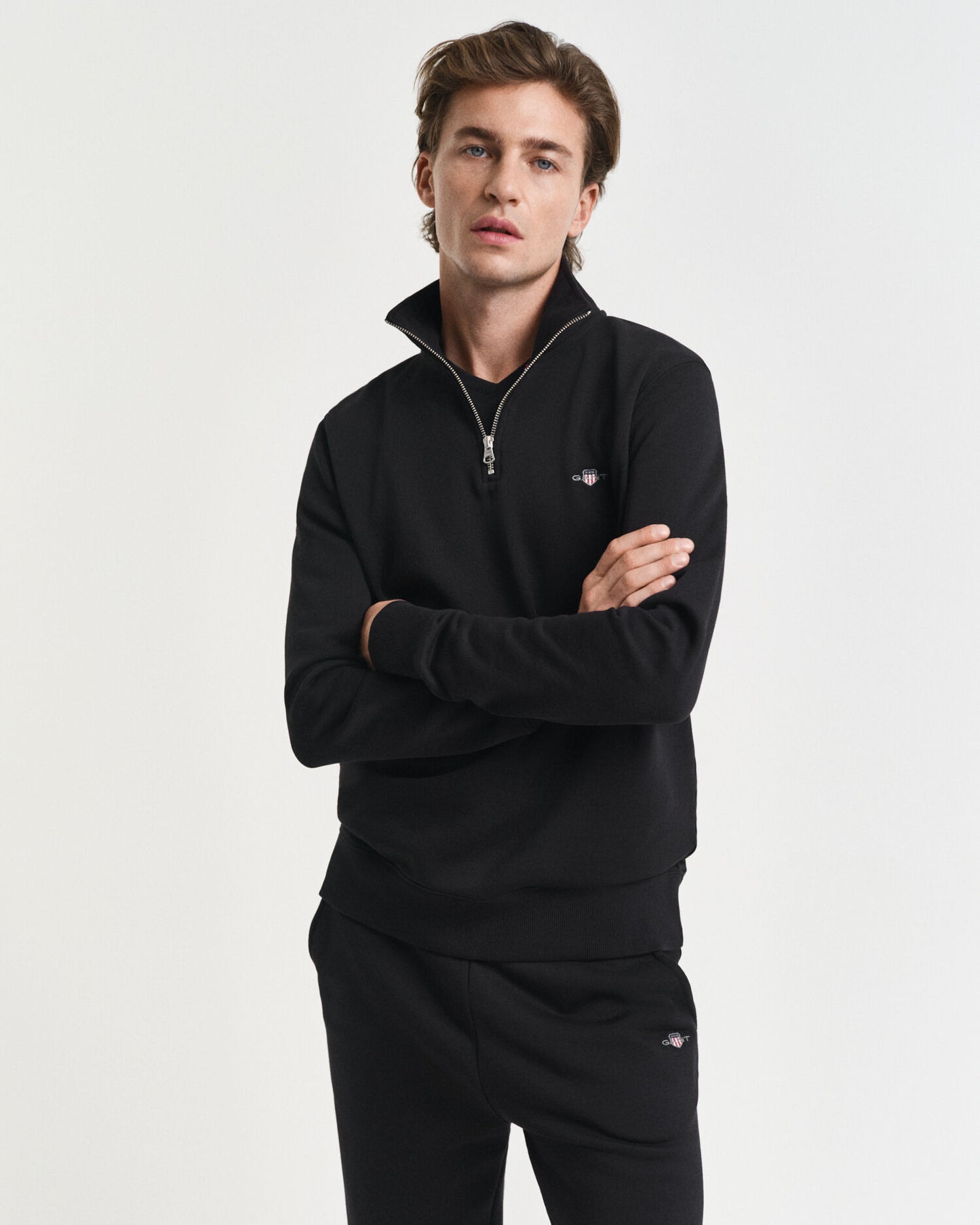 Shield-Half-Zip-Sweatshirt