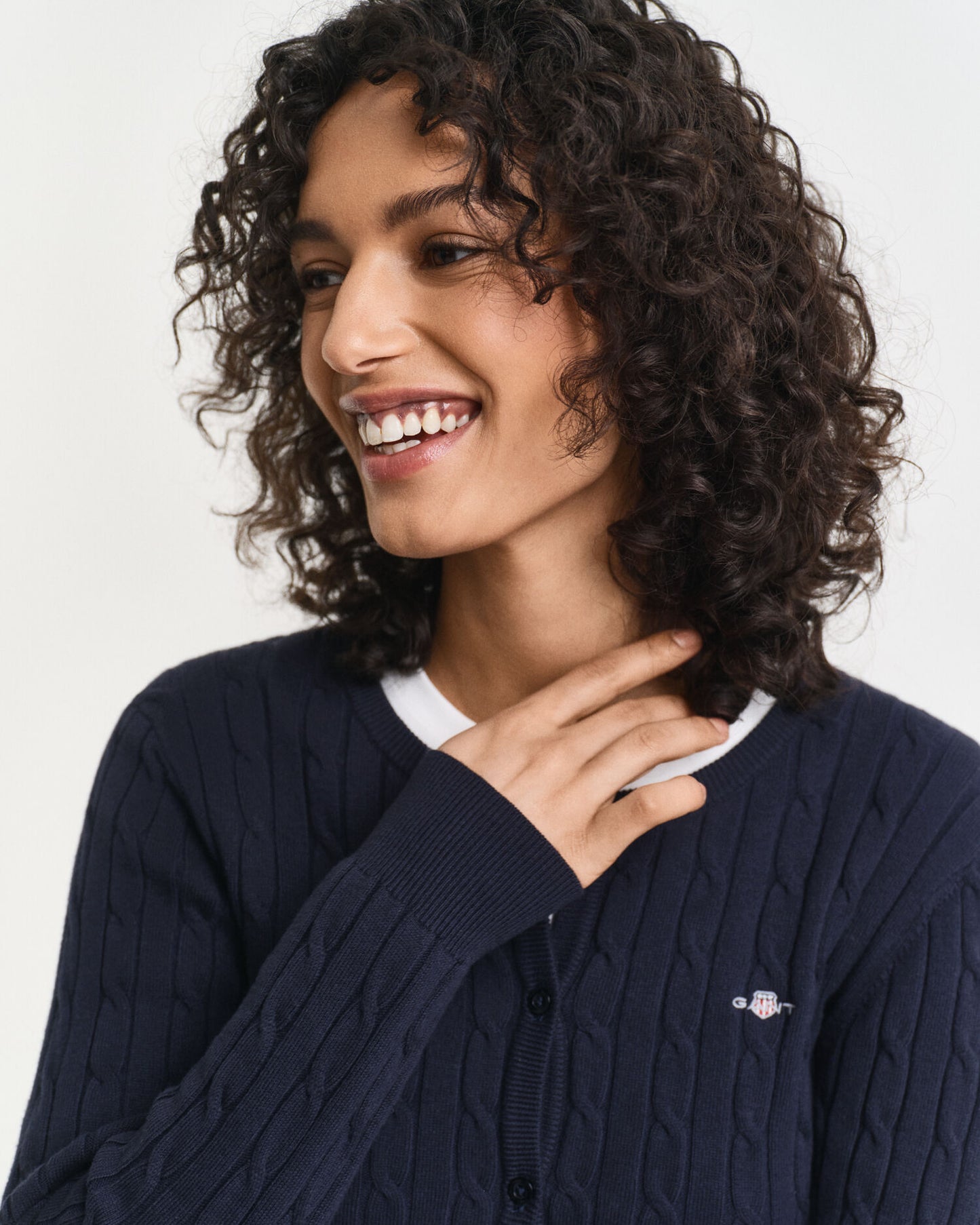 Cardigan aus Stretch-Baumwollzopfstrick