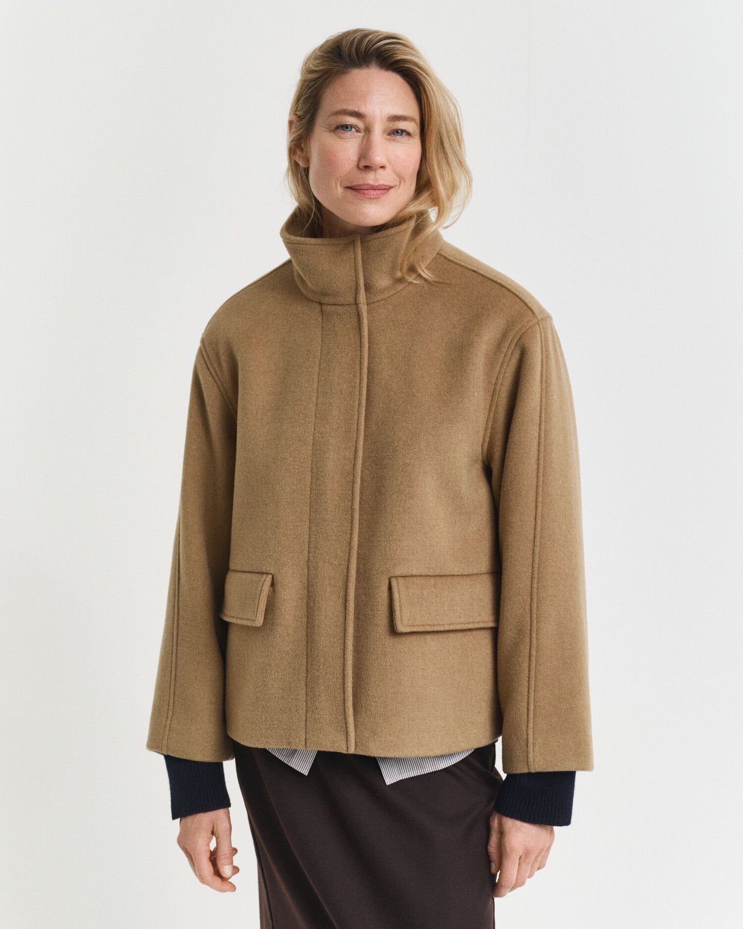 Kurze Wolljacke mit Reißverschluss