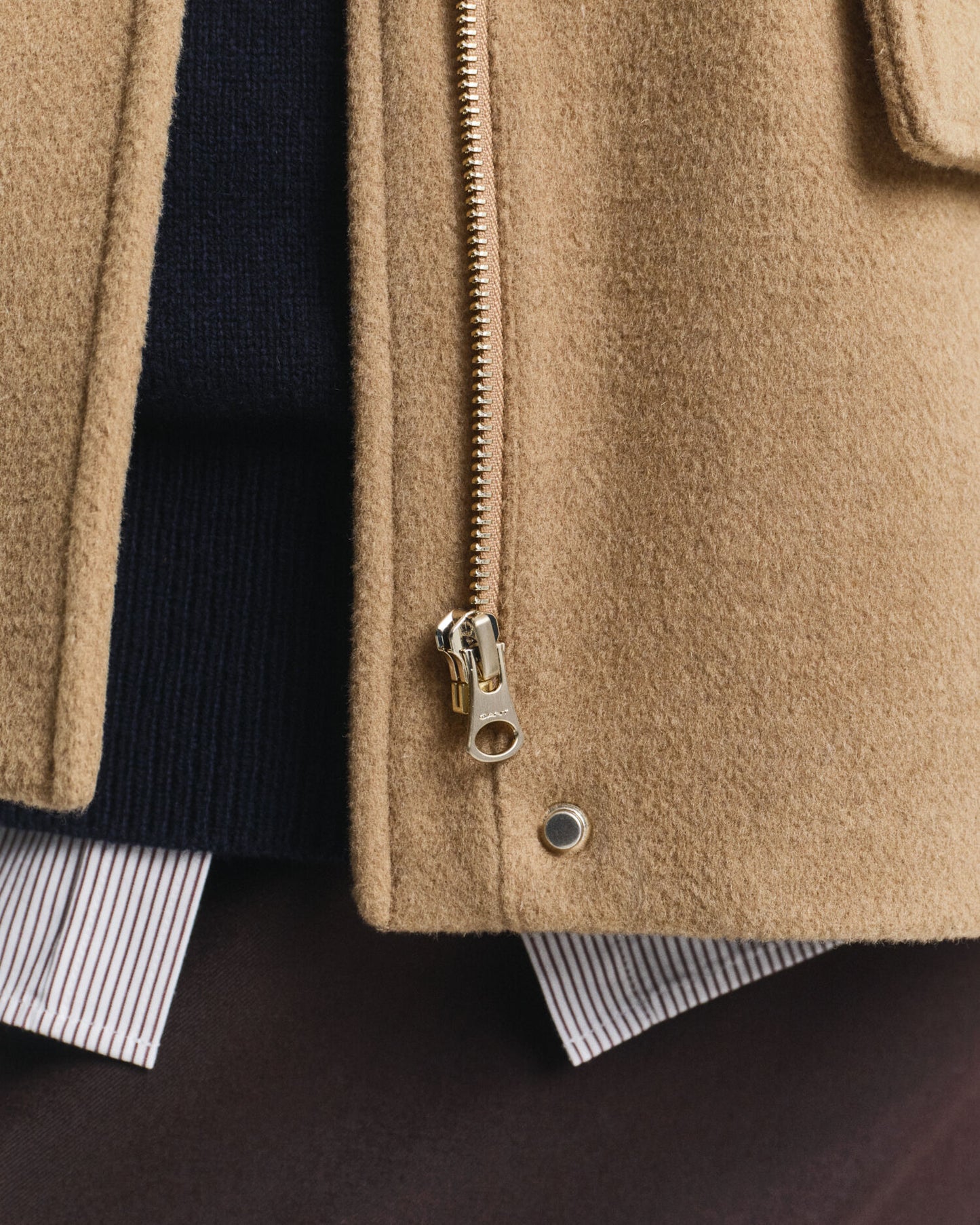 Kurze Wolljacke mit Reißverschluss