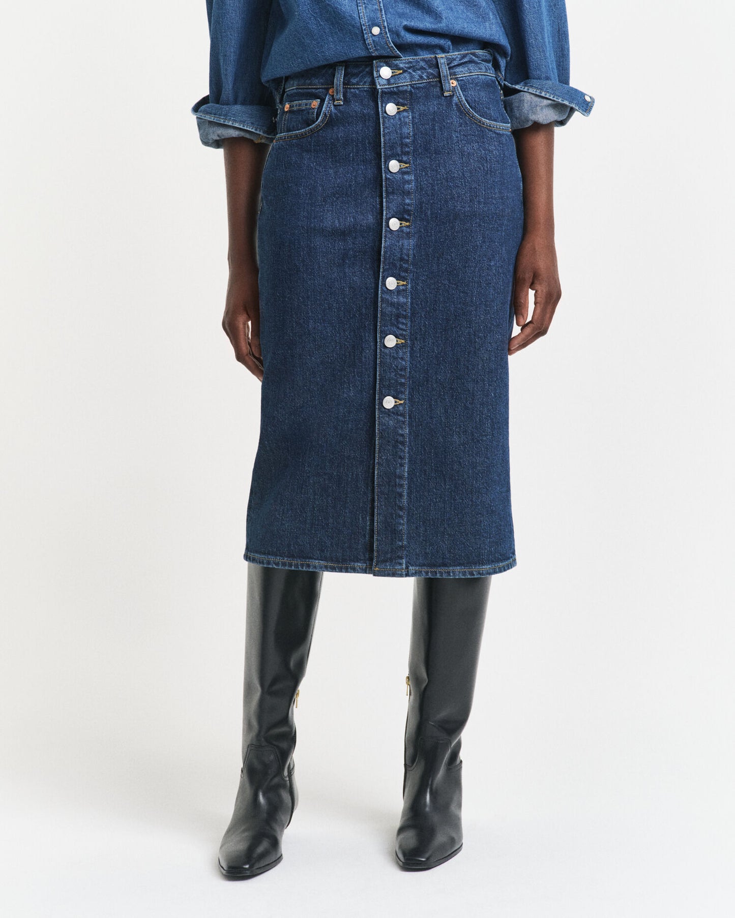 Geknöpfter Midi-Jeansrock