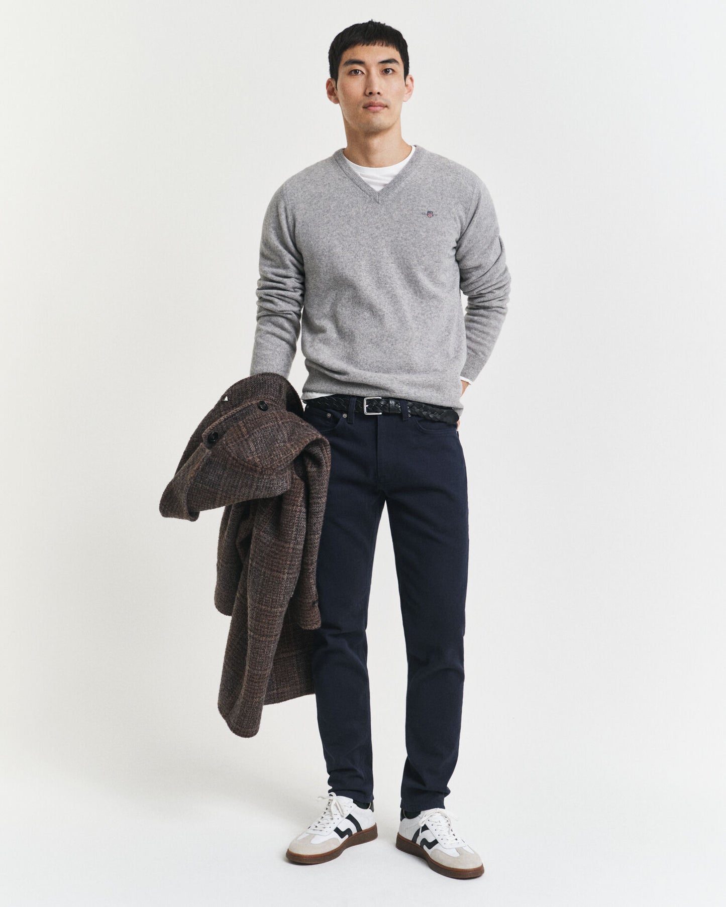 Schmal geschnittene Jeans aus weichem Twill