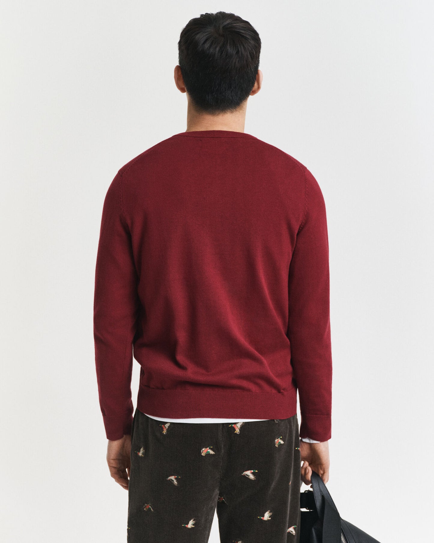 Klassischer Baumwoll-V-Pullover