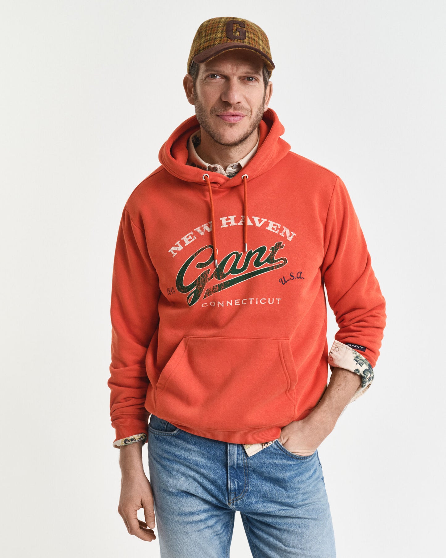 Kapuzenpullover mit Wappenmotiv