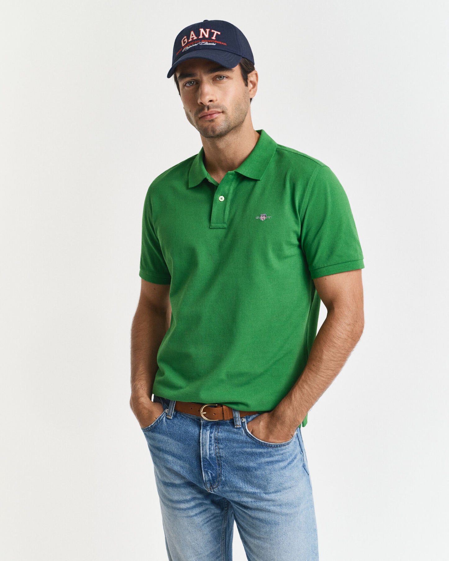 Regular Fit Piqué Poloshirt mit Schildlogo