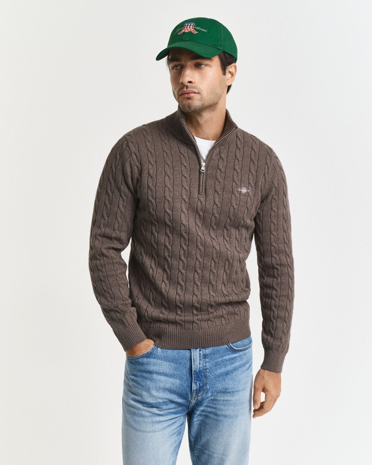 Baumwollpullover mit Zopfmuster und halbem Reißverschluss