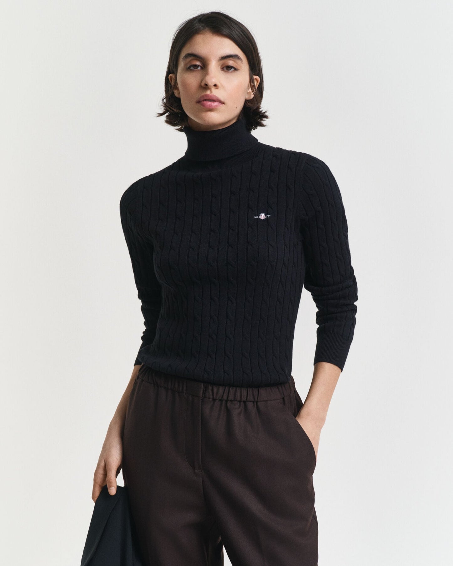Rollkragenpullover mit Zopfmuster aus Stretch-Baumwolle