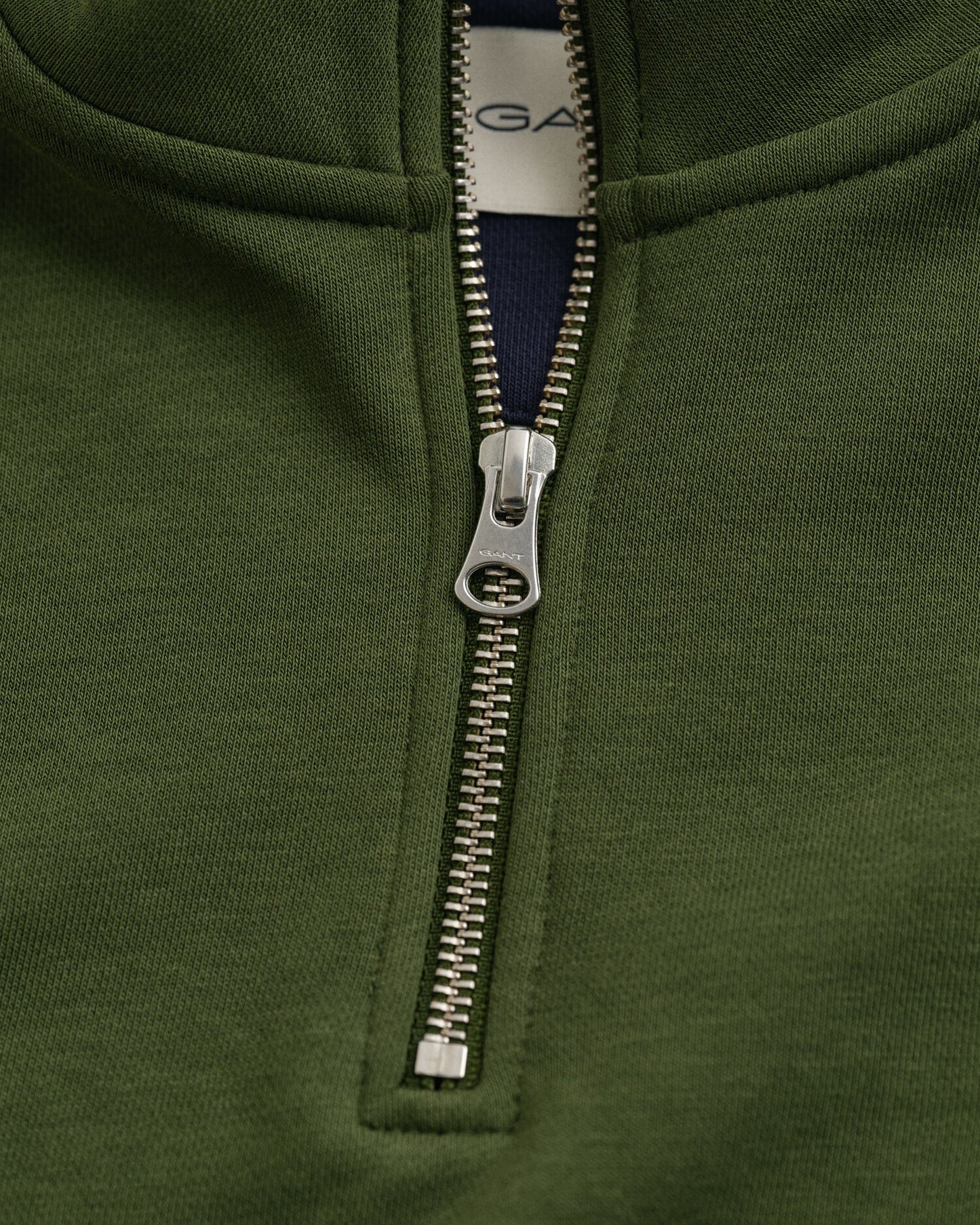 Shield Half-Zip-Sweatshirt