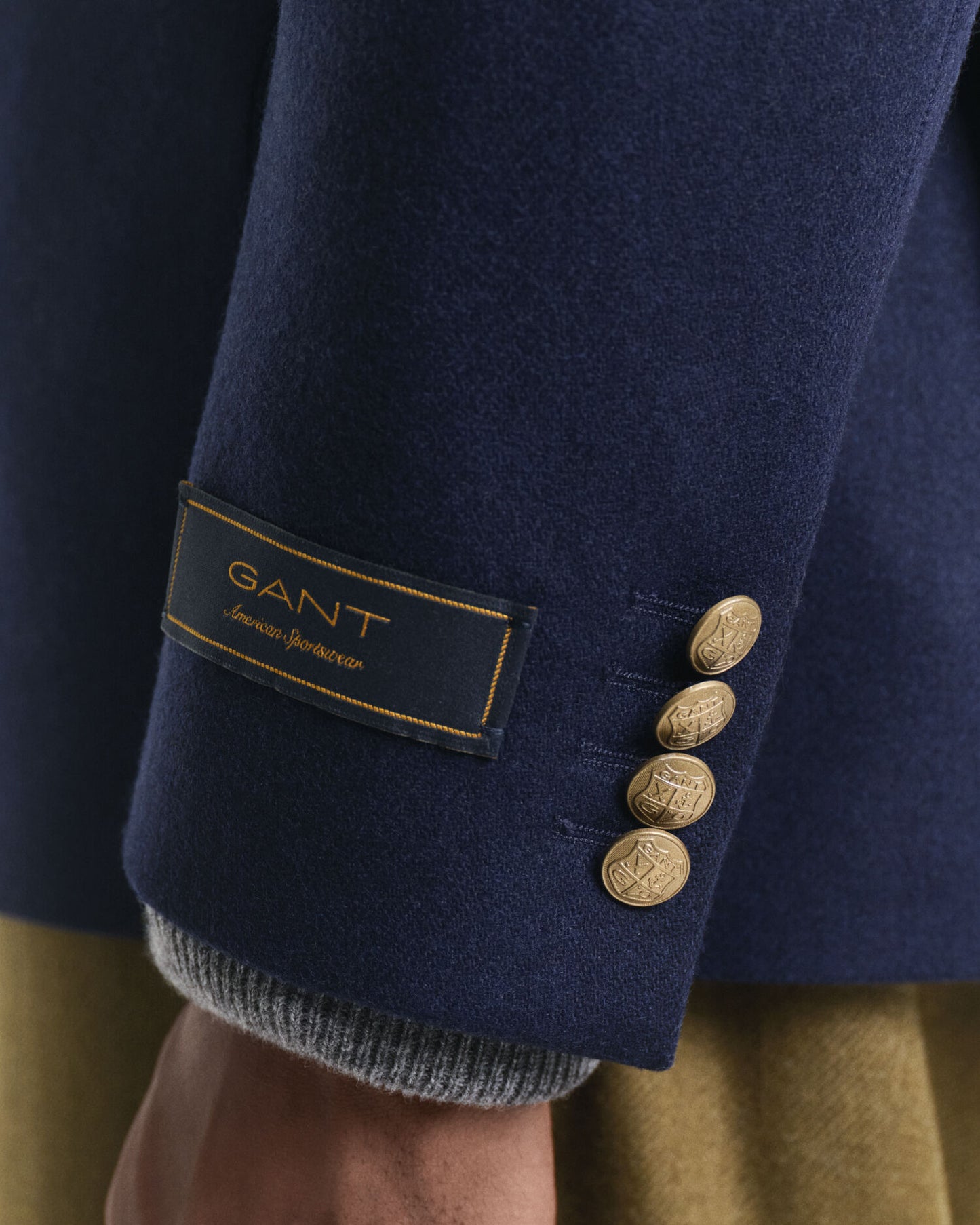 Schmal geschnittener Club-Blazer aus Wollflanell