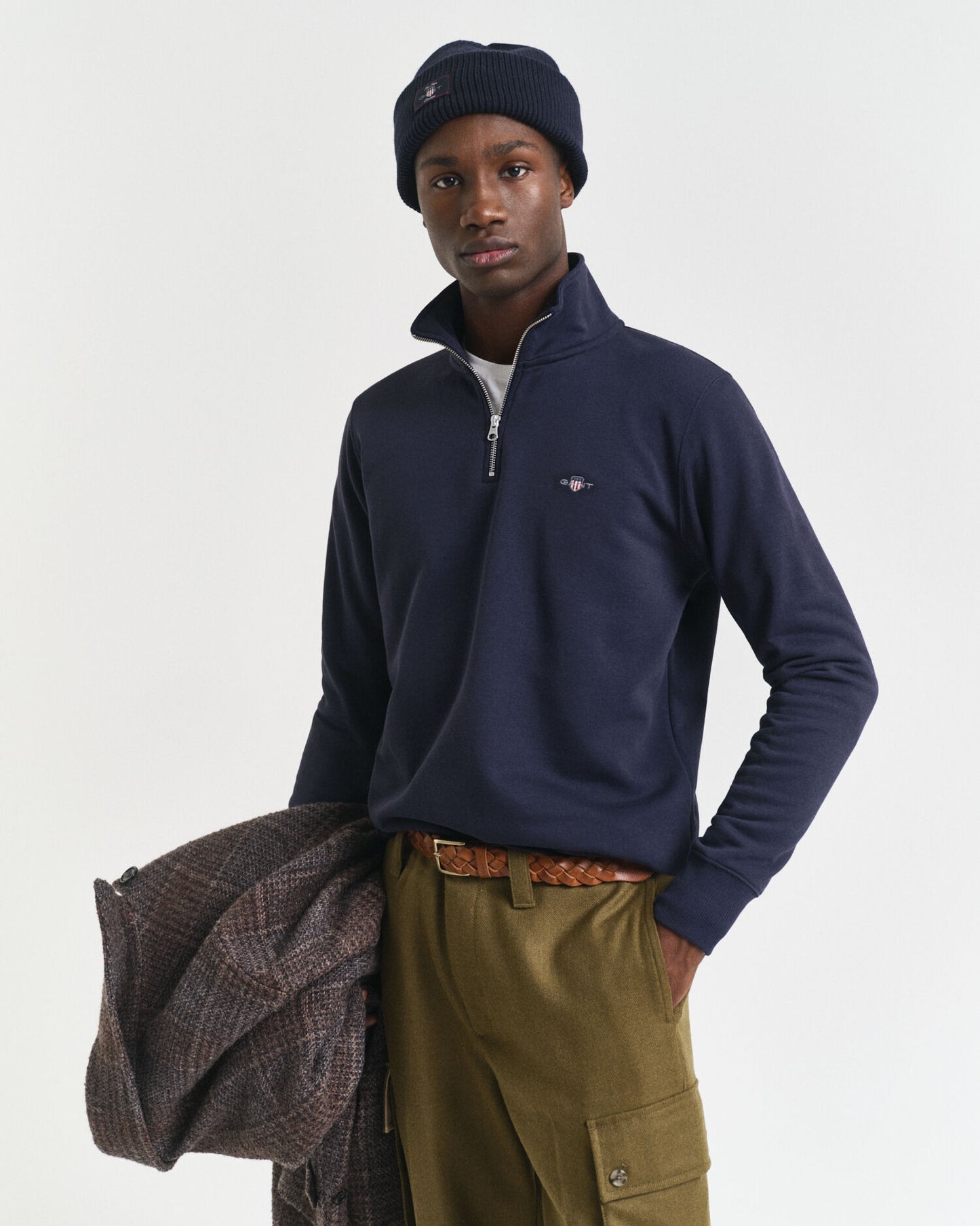 Shield-Half-Zip-Sweatshirt