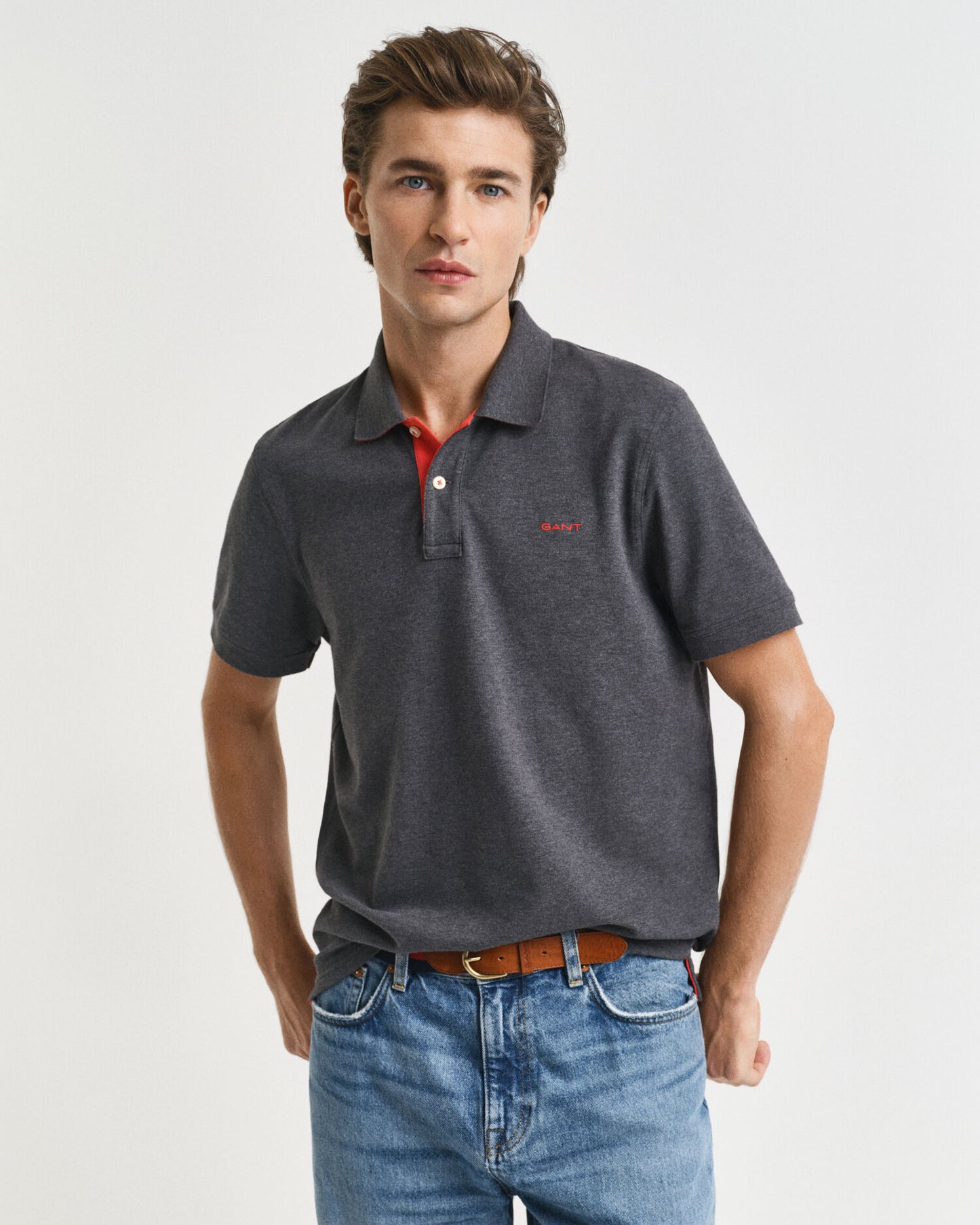 Piqué-Poloshirt mit Kontrastbesatz
